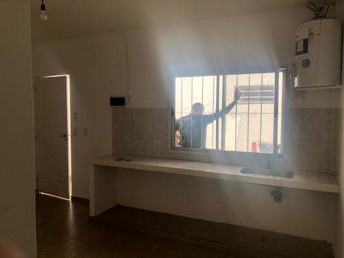Departamento 2 Amb - Pb Fondo - Villa Tesei