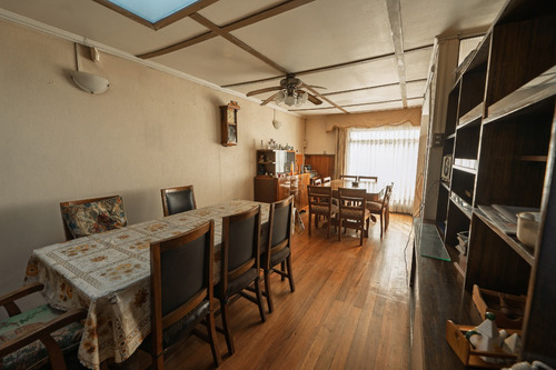 Casa Av Gabriela Mistral