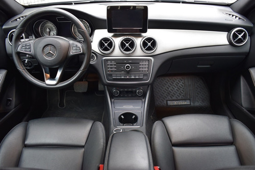 Mercedes Benz Gla 200 2017 59.000 Kms