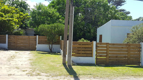 Solar 1675 M2, Con 2 Casas, Parque 1000 M2, Todo En 1 Padron