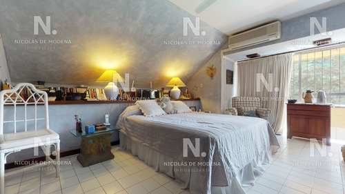 Venta De Casa 7 Dormitorios En Barrio Golf- Ref: 664