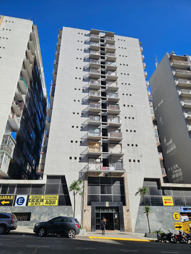 Venta Departamento 1 Ambiente Grande 28 M2, Ubicado En Av. Colon Y Güemes Oportunidad De Inversión