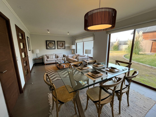 Casa En Arriendo, Parque El Avellano, Las Rastras