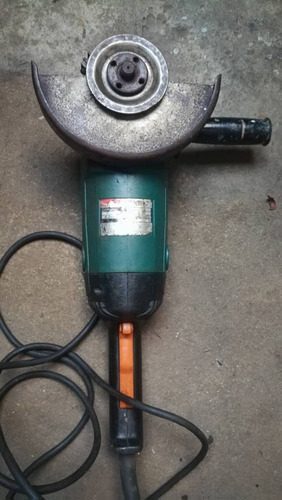 Se Vende Esmeril Marca Makita 2hp 7pLG 16a 2000w  