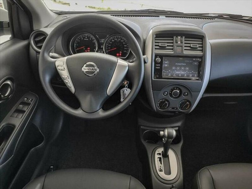 Nissan Versa 1.6 16v V-drive Plus
