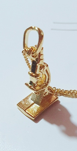 Dije Microscopio En Chapa De Oro De 22kts