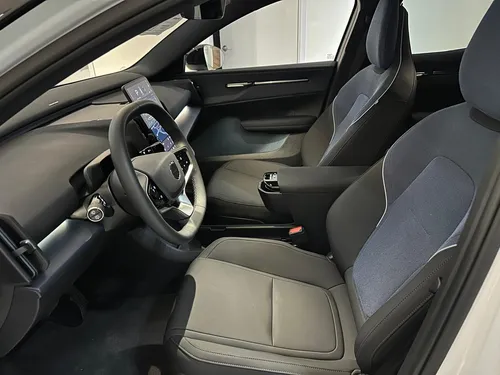 Volvo Ex30 2025