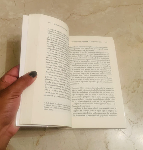 Libros De Filosofía: Ciudadanos Del Mundo Por Adela Cortina (Usado)
