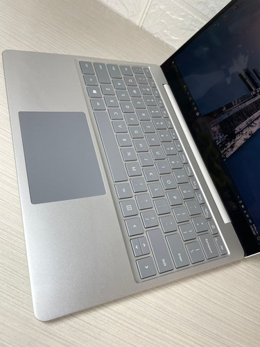 Laptop Microsoft Surface Go Core I5 10th Ram 4gb + 256gb Ssd Plateado (Reacondicionado)