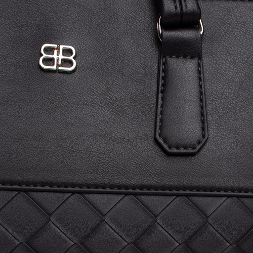 Bolsa Feminina Be Forever Transversal Com Logo E Textura Cor Preto