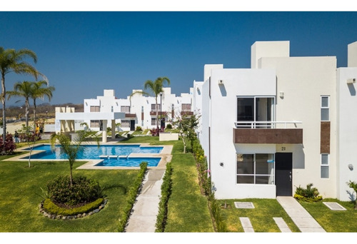 Casa En Remate En Lomas De Cocoyoc, F-563