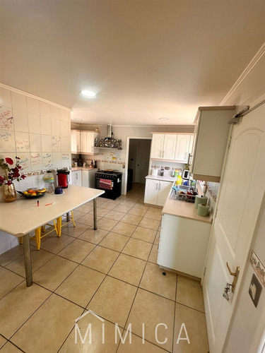 Casa En Arriendo De 4 Dorm. En Algarrobo