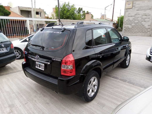 Hyundai Tucson 2.0 5mt 2wd 2010
