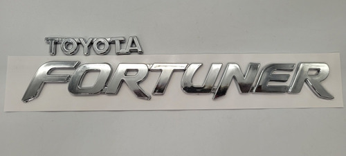 Toyota Fortuner Emblemas