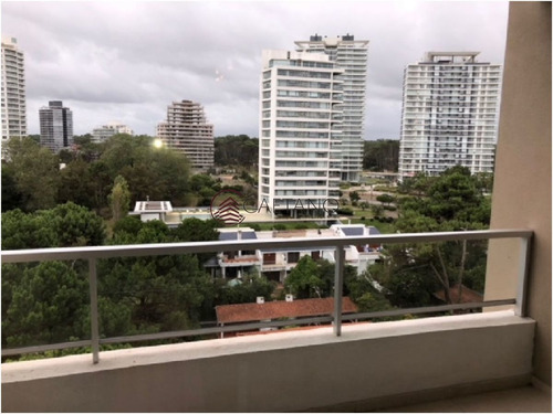Imagen 12 de 20 de Torre En Zona De Aidy Grill - Punta Del Este Aidy Grill