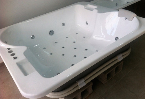 Jacuzzi Max Dual 150x140 14 Jet 1 Hp 2 Luces Led 2 Apoya Pp