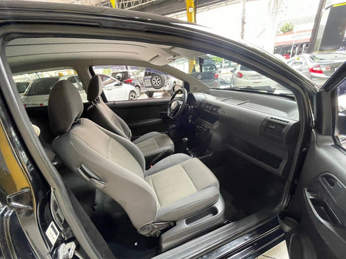 Imagem 10 de 11 de Volkswagen Fox Plus 1.0 8v (flex) 2p Flex Manual