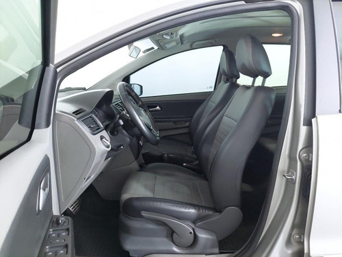 Imagem 10 de 15 de 150358 - Volkswagen Fox 2015 Com Garantia