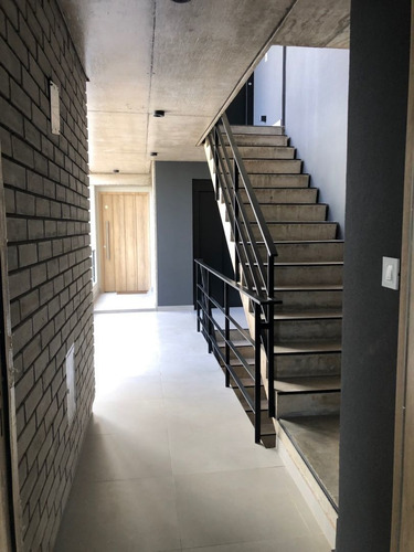 Imagen 19 de 30 de Espectacular 4 Ambientes En Venta En Haedo, Con Cochera.