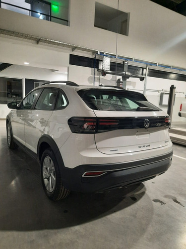 Imagen 10 de 25 de Volkswagen Nivus 170 Tsi Fm