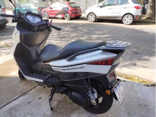 Imagen 2 de 9 de Benelli Safferano Efi250