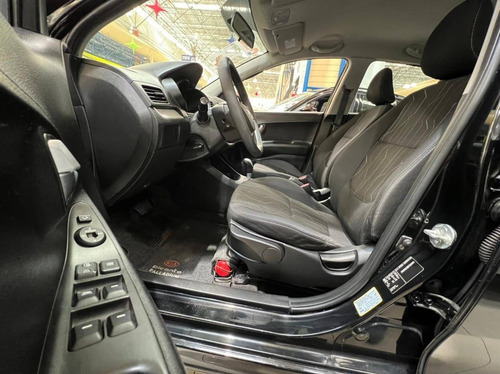 Imagem 9 de 12 de Kia Picanto 1.0 Ex 12v Flex 4p Automático
