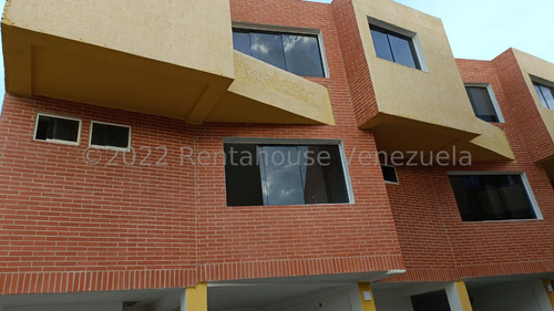 Townhouse En Venta Ubicado En Manantial Naguanagua Con Pozo Para Diseñar A Tu Gusto Fmp