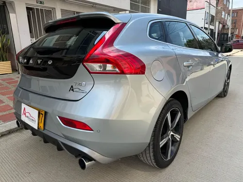Volvo V40 2.0 T4 Drive-e R-design