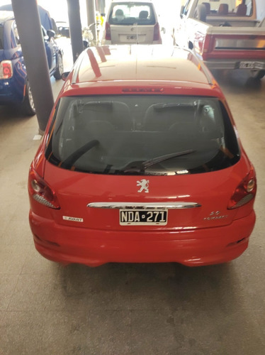 Imagen 6 de 9 de Peugeot 207 Compact Allure 1.4 Hdi - 2013