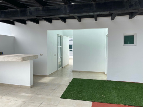 Imagen 24 de 30 de Casa En Venta En Juriquilla Con Alberca Propia