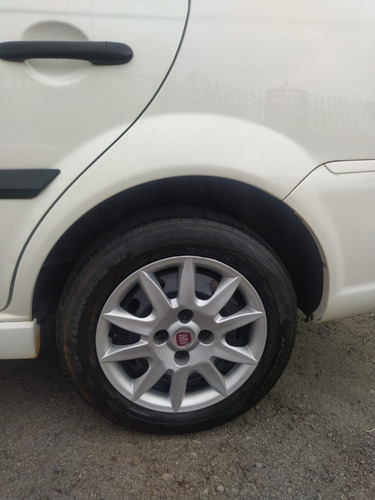 Imagem 7 de 11 de Fiat