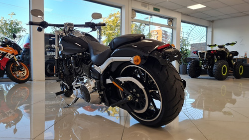 Harley Davidson Breakout