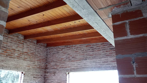 Quinta En Venta - 8 Dormitorios 5 Baños - Cocheras - 14.800mts2 - Salto