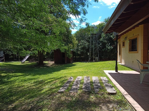 Quinta En Pilar En Barrio Semicerrado, 4 Ambientes, 2 Baños Y Pileta
