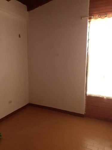 Imagen 12 de 12 de Mariaestela Boada Vende Casa Av Centurión Barcelona.