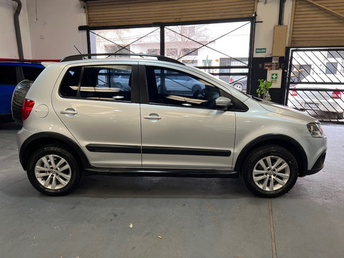 Imagen 2 de 16 de Volkswagen Crossfox Highline 2013