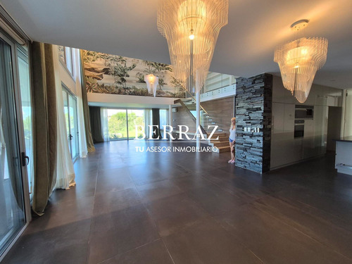 Casa Venta 4 Dormitorios Barrio El Yacht Lote De 893 M2 Nordelta