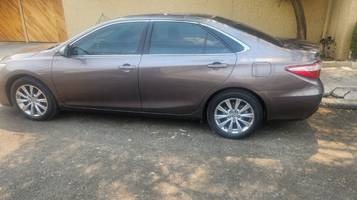 Toyota Camry 3.5 Xle V6 At