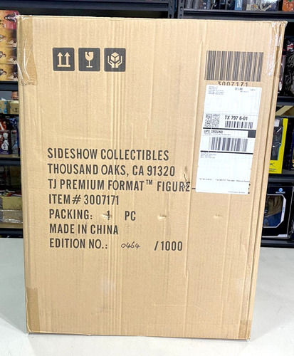 The Joker Premium Format Sideshow Collectibles