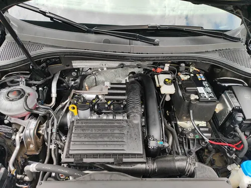 Volkswagen Tiguan 5p Comfortline L4/1.4/T Aut 7 Pas