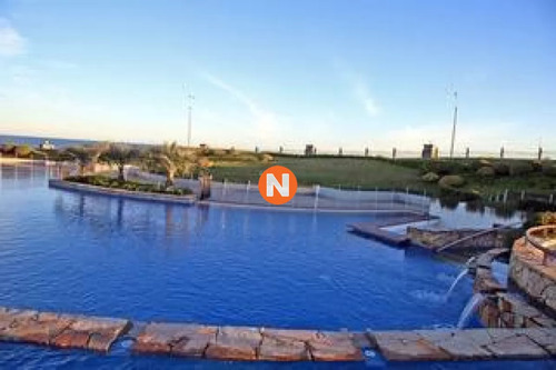 Venta De Apartamento De 3 Dormitorios En Veramansa Con Parrillero Propio