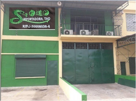 Imagen 1 de 9 de Se Vende Galpones En La Av Raul Leoni Ve02-266zn-jv