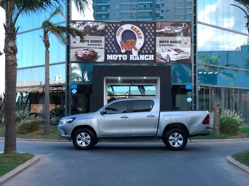 Toyota Hilux 2017 Srv Pack 2.8 Manual 4x2 Con Cuero !