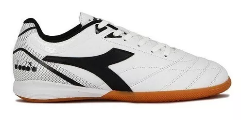 Champion De Futbol 11 Calzado Con Tapones Striker Diadora