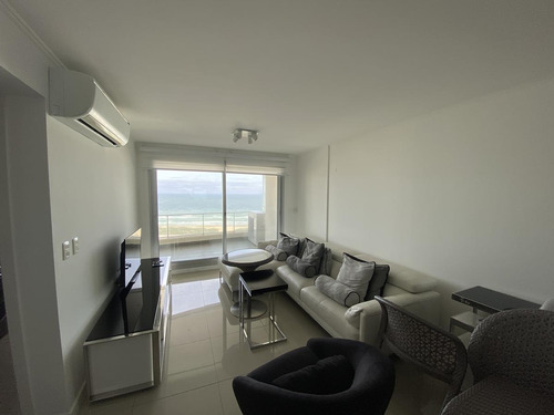 Imagen 3 de 30 de Wind Tower Parada 7 De La Brava, Punta Del Este. Espectacular Apartamento En Piso Alto Equipado.