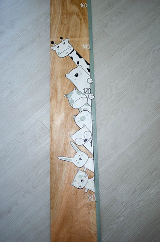 Medidor De Altura Infantil De Madera Nórdico