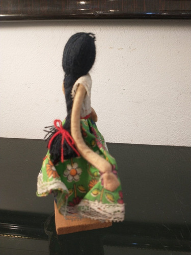 Antigua Muñeca De Venezuela De Alambre Y Trapo