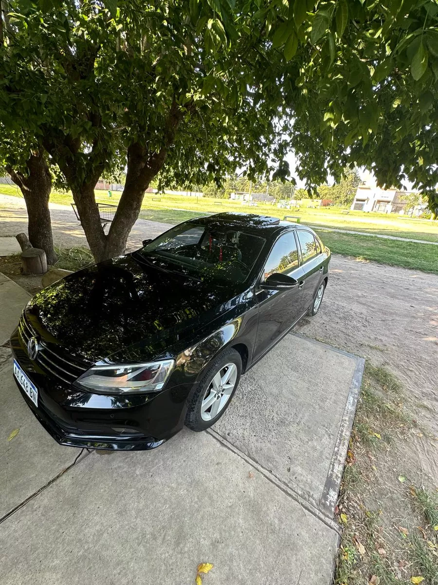 Volkswagen Vento 2.5 Luxury 170cv