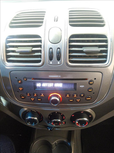 Imagem 7 de 14 de Fiat Grand Siena 1.6 Mpi Essence 16v