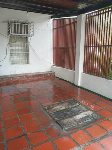 Imagen 3 de 18 de Casa En Venta Ciudad Jardin Cagua